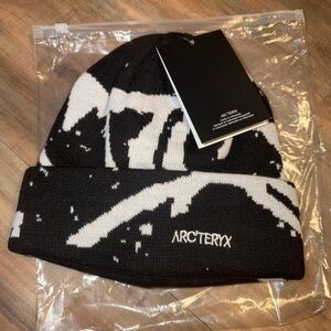 Arc'teryx Monochrome Knit Beanie